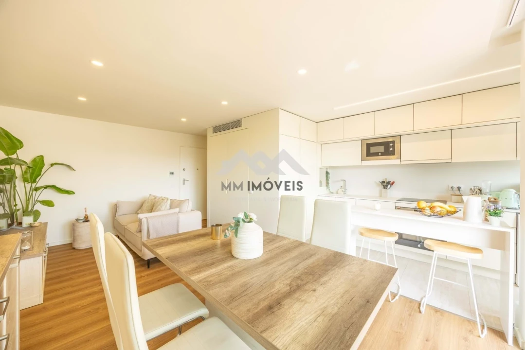 Apartamento T2 para Venda em Rio Tinto Foto 2