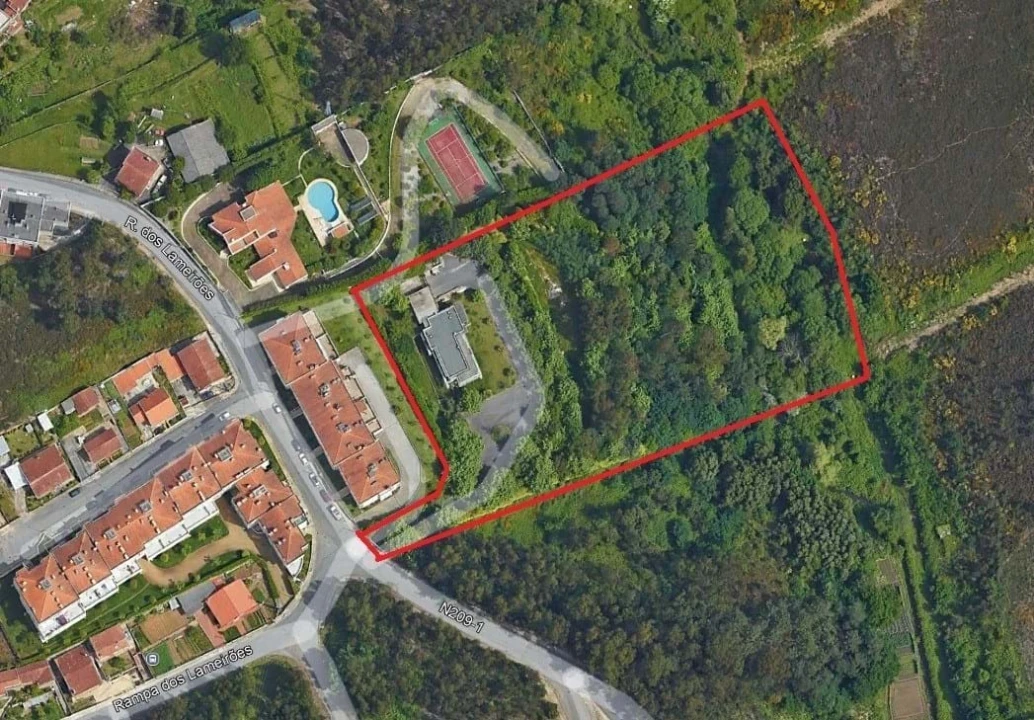 Moradia T5 para Venda em Fânzeres e São Pedro da Cova Foto 33
