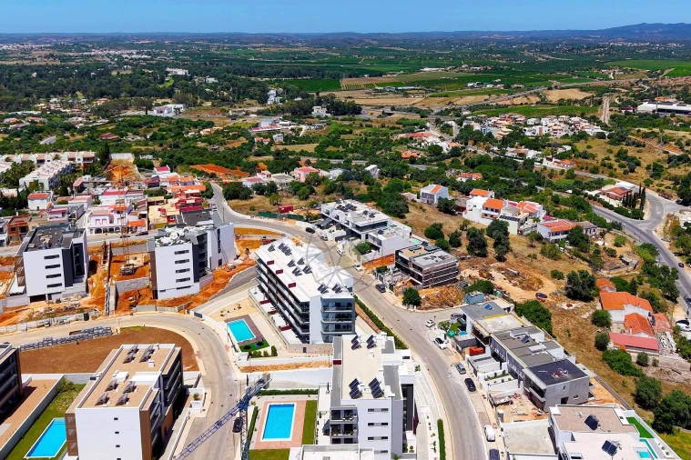 Moradia T4 para Venda em Alvor Foto 24