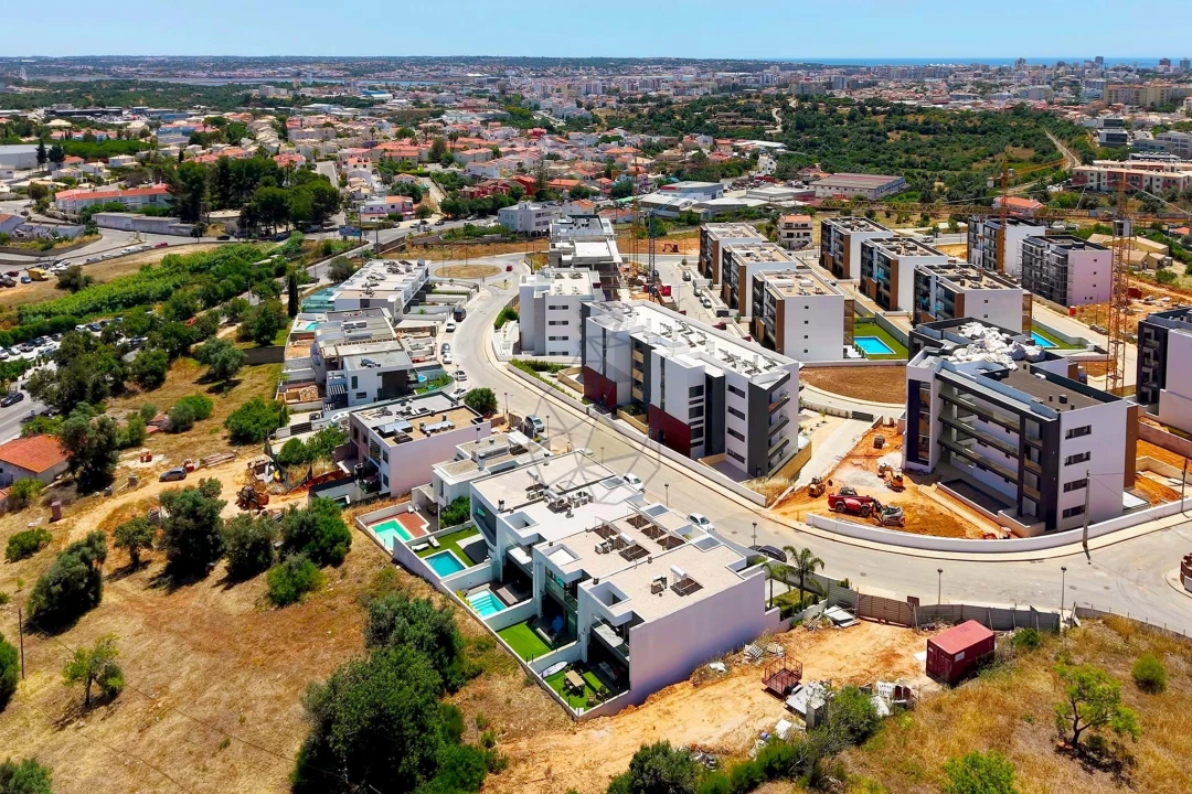 Moradia T4 para Venda em Alvor Foto 27
