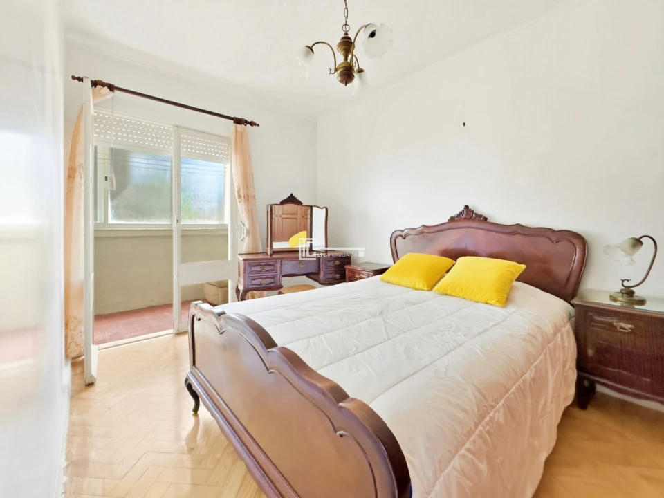Apartamento T2 para Venda em Olivais Foto 15
