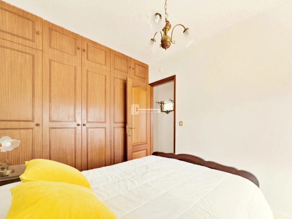Apartamento T2 para Venda em Olivais Foto 13