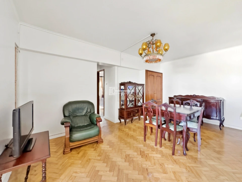 Apartamento T2 para Venda em Olivais Foto 4