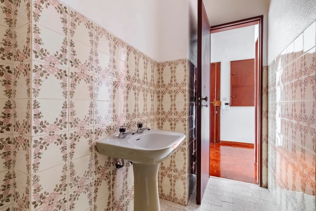 Apartamento T3 para Venda em Rio de Mouro Foto 36