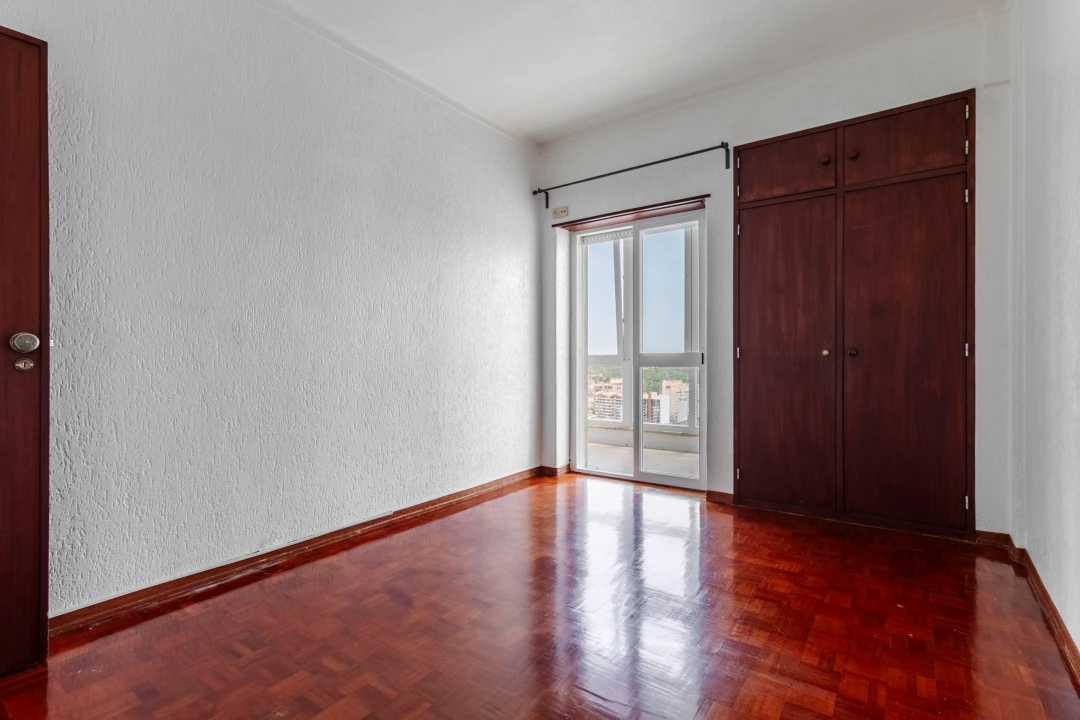 Apartamento T3 para Venda em Rio de Mouro Foto 13