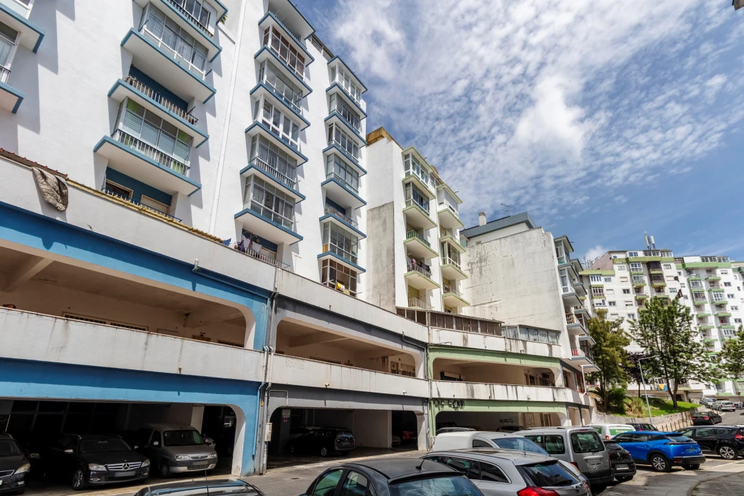 Apartamento T3 para Venda em Rio de Mouro Foto 46