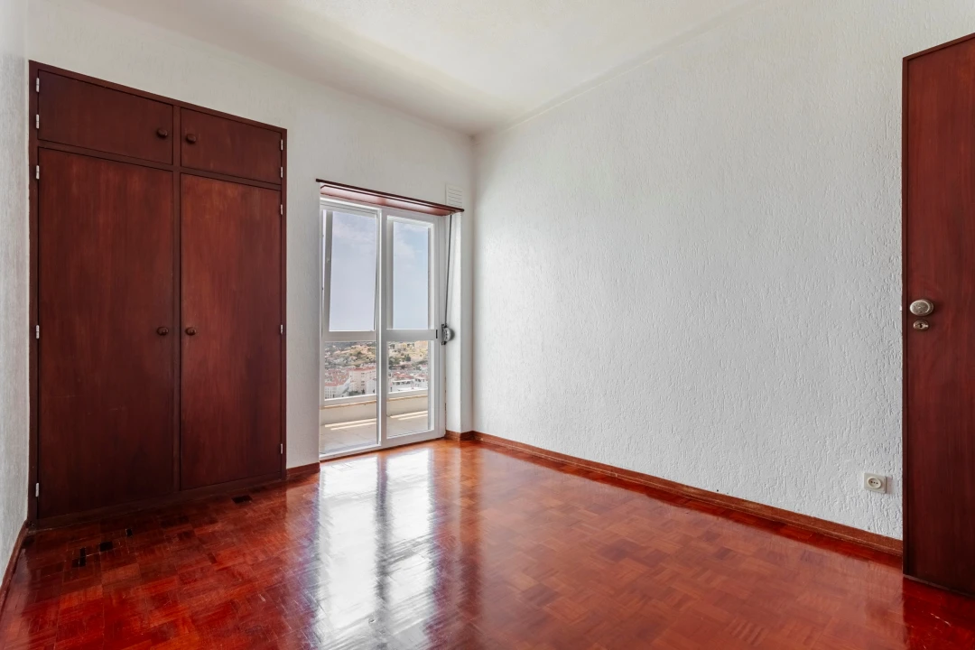 Apartamento T3 para Venda em Rio de Mouro Foto 9