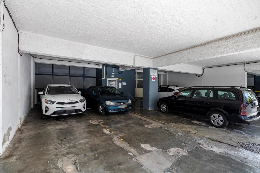 Apartamento T3 para Venda em Rio de Mouro Foto 42