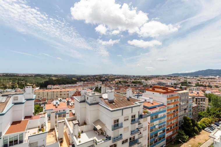 Apartamento T3 para Venda em Rio de Mouro Foto 19