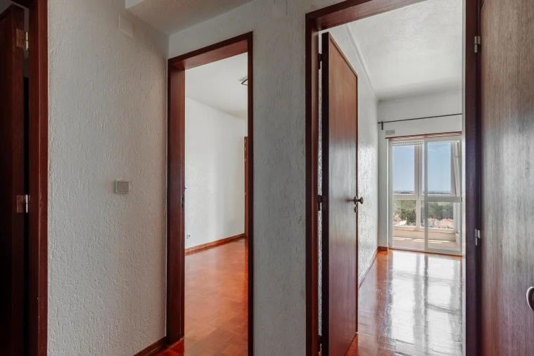 Apartamento T3 para Venda em Rio de Mouro Foto 25