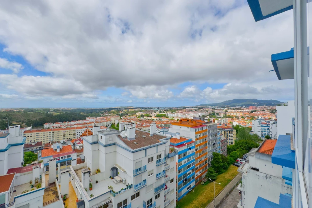 Apartamento T2 para Venda em Rio de Mouro Foto 43