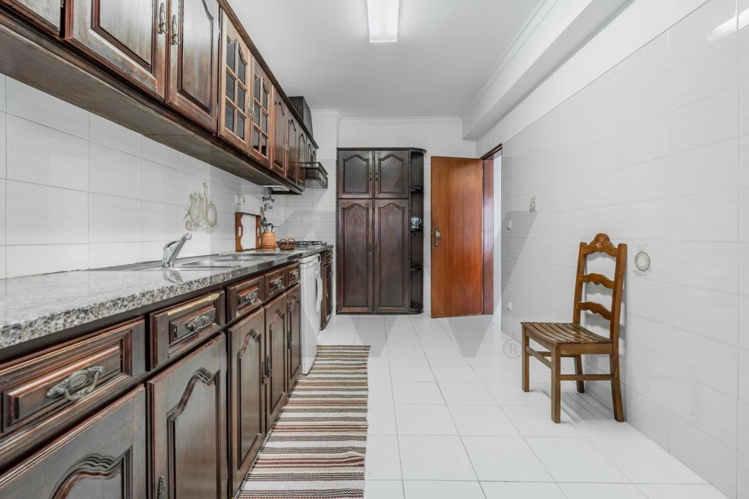 Apartamento T2 para Arrendamento férias em Ericeira Foto 31