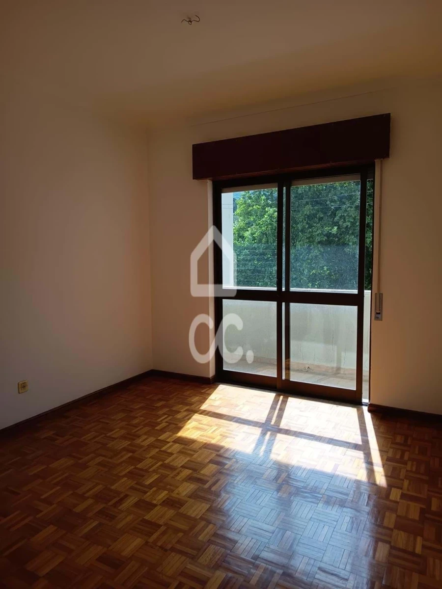 Apartamento T2 para Venda em Covilhã e Canhoso Foto 12