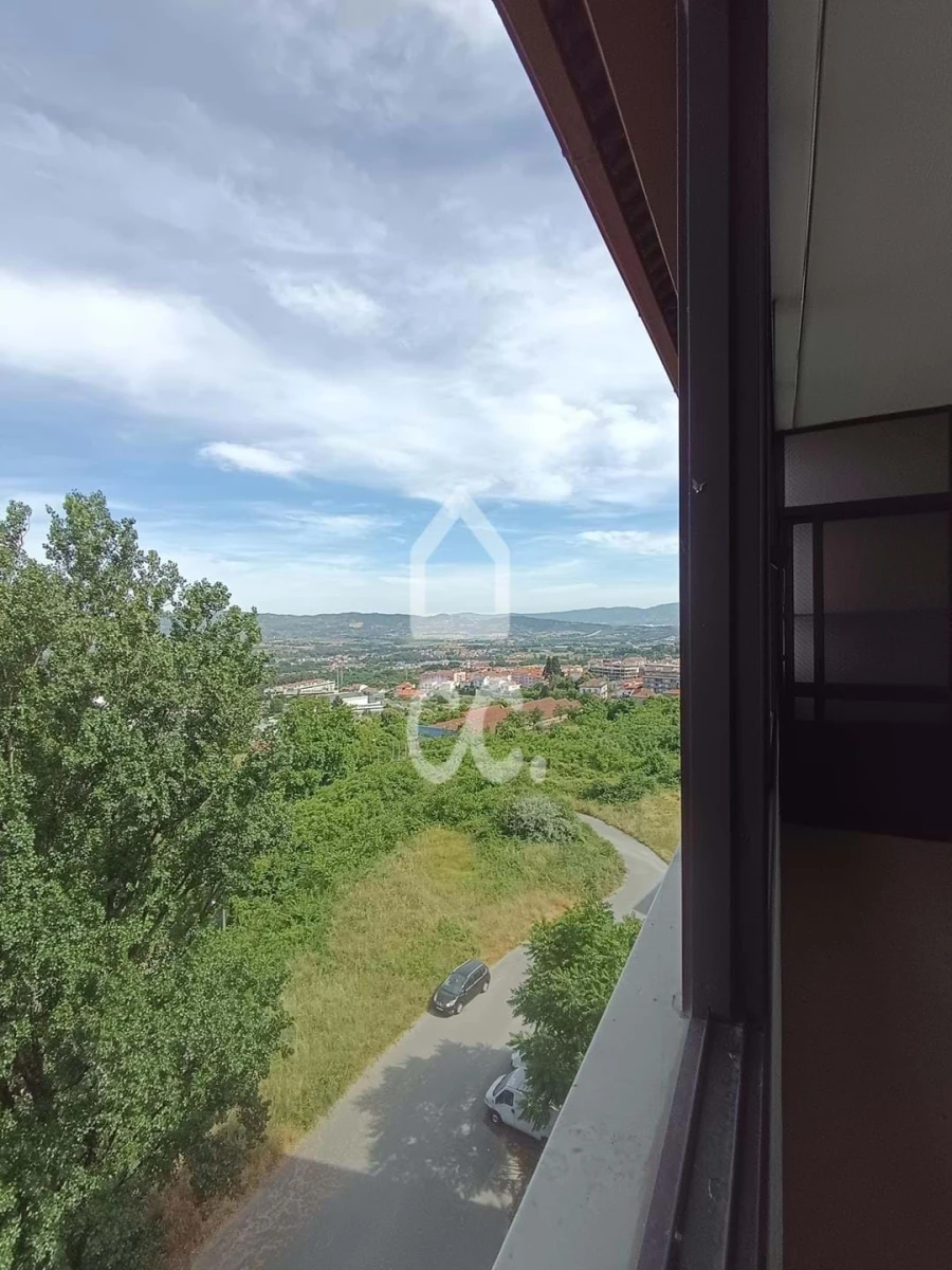Apartamento T2 para Venda em Covilhã e Canhoso Foto 6