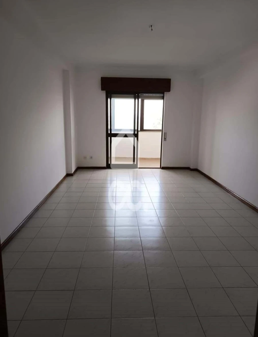 Apartamento T2 para Venda em Covilhã e Canhoso Foto 2