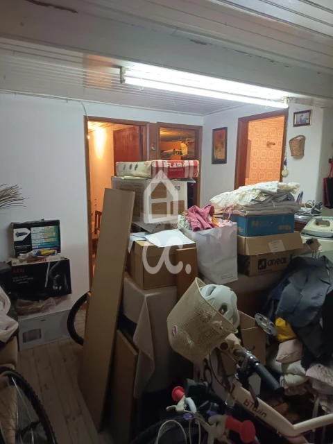 Prédio para Venda em Teixoso e Sarzedo