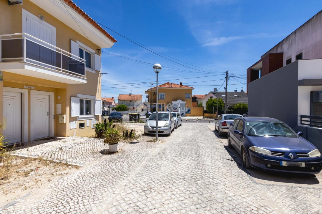 Moradia T3 para Venda em Quinta do Conde Foto 32