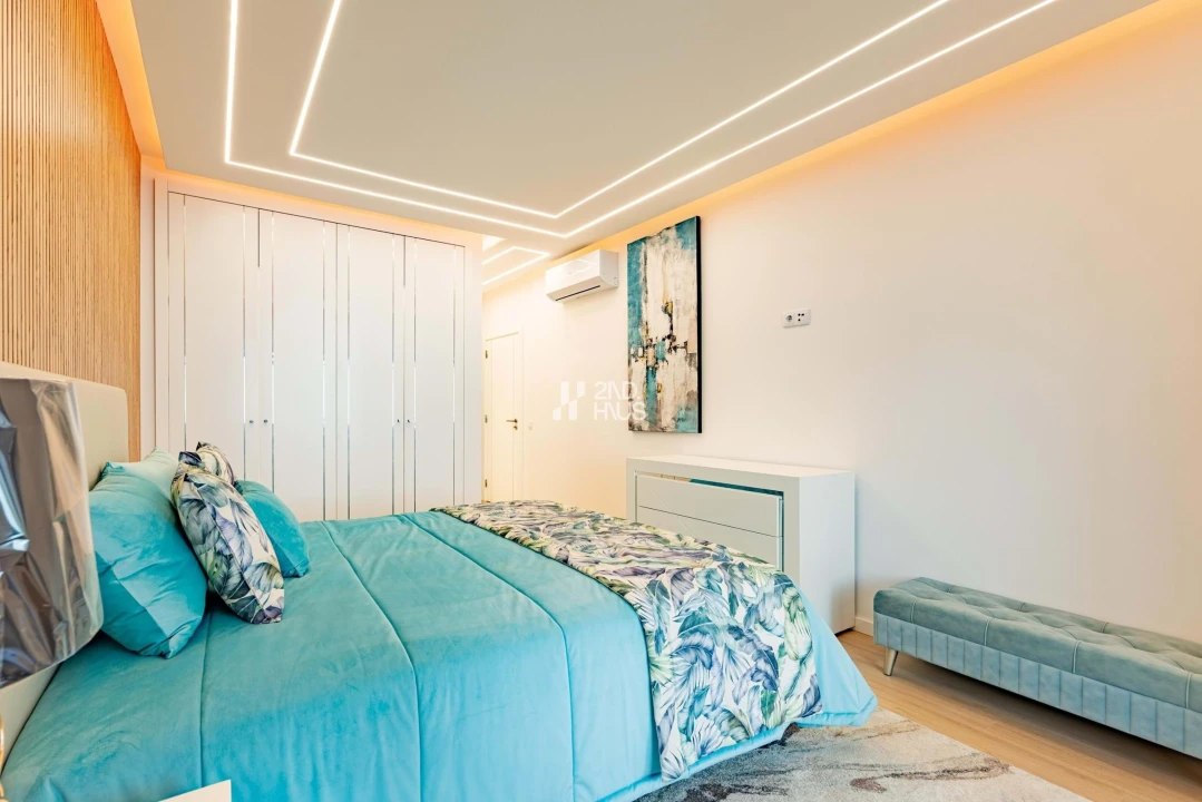 Apartamento T3 para Venda em Quarteira Foto 12