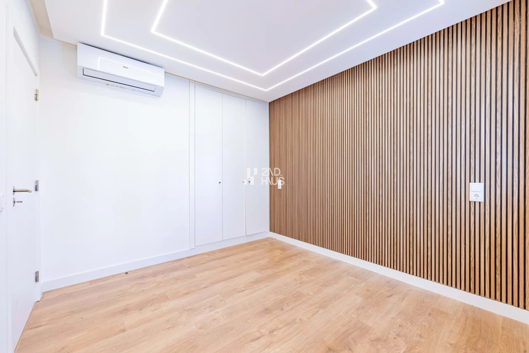 Apartamento T2 para Venda em Quarteira Foto 19