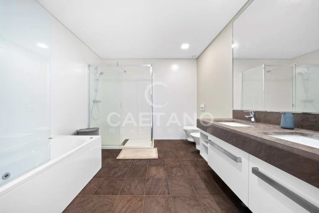Apartamento T3 para Venda em São Martinho Foto 3