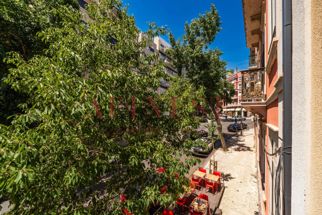 Apartamento T2 para Arrendamento em Santo António Foto 41