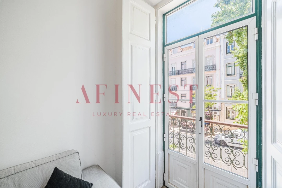 Apartamento T2 para Arrendamento em Santo António Foto 8