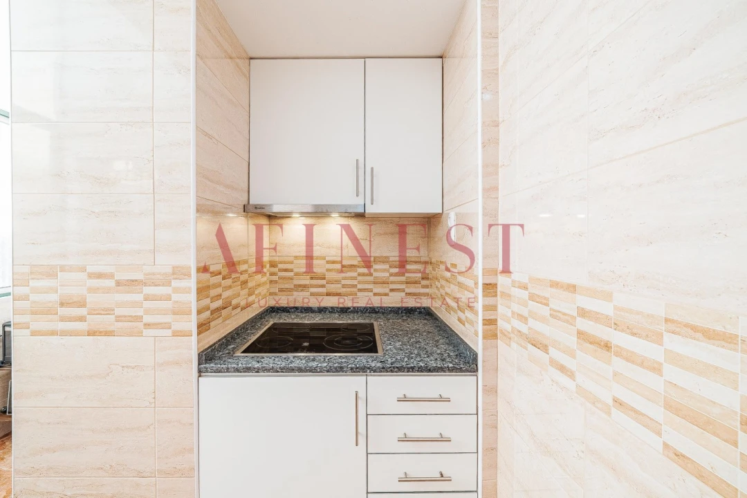 Apartamento T2 para Arrendamento em Santo António Foto 14