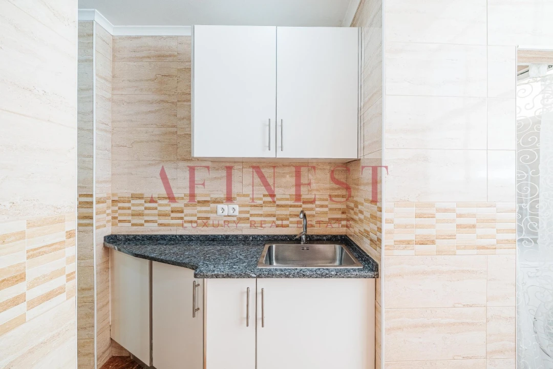 Apartamento T2 para Arrendamento em Santo António Foto 15