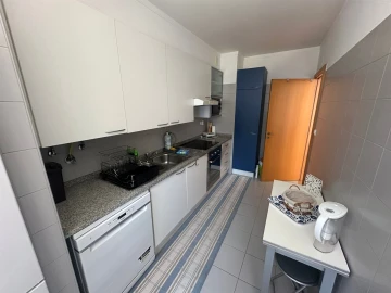 Apartamento T2 para Arrendamento em Lumiar