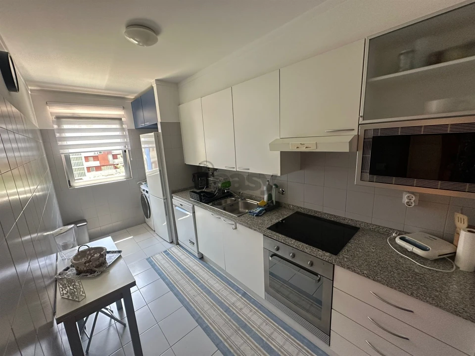 Apartamento T2 para Arrendamento em Lumiar Foto 9