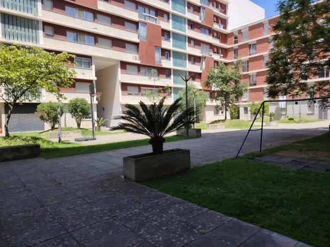 Apartamento T2 para Arrendamento em Lumiar Foto 16