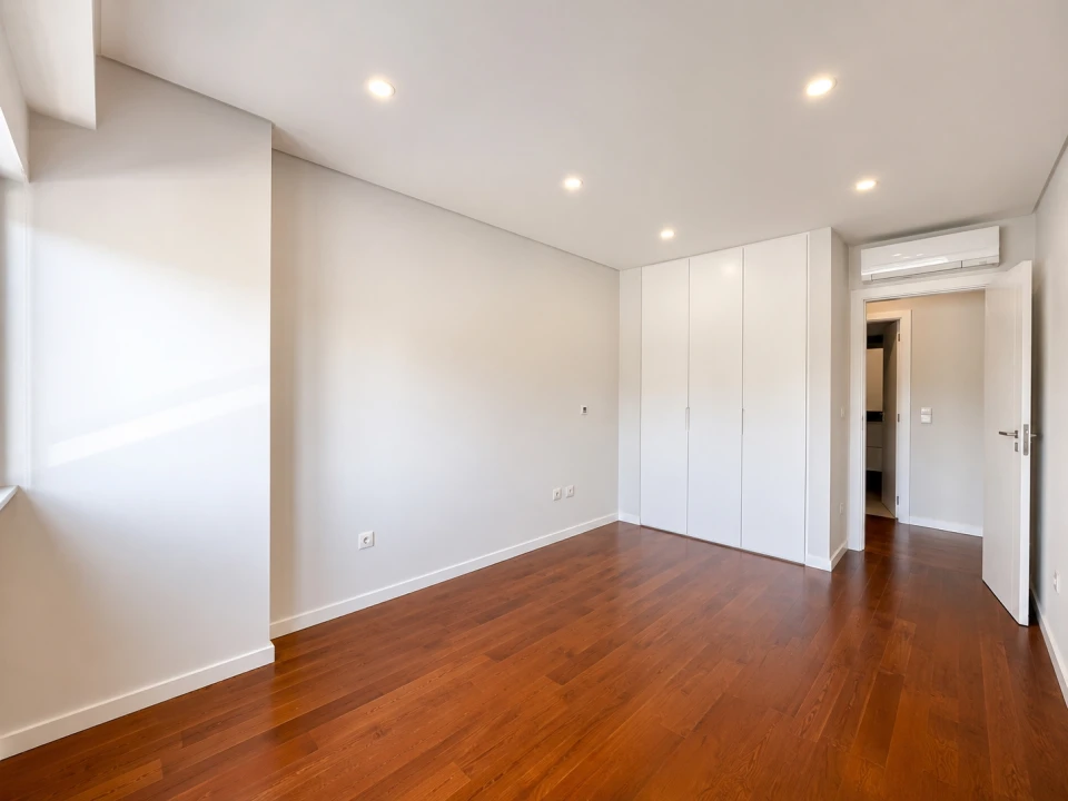 Apartamento T3 para Arrendamento em Carnaxide e Queijas Foto 21