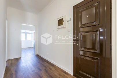 Apartamento T2 para Venda em Marvila, Ribeira Santarém, São Salvador, São Nicolau