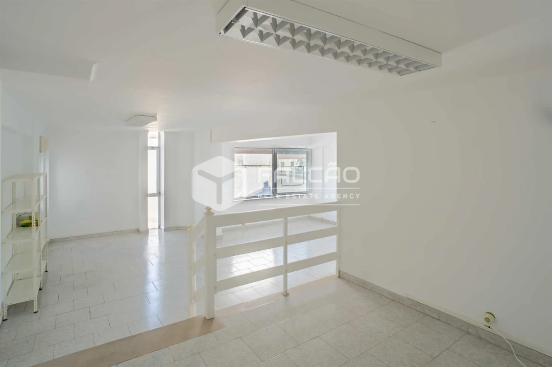 Loja para Venda em Marvila, Ribeira Santarém, São Salvador, São Nicolau Foto 18