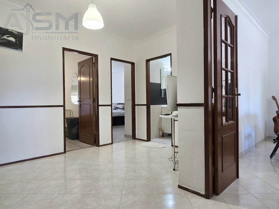 Apartamento T2 para Venda em Algueirão-Mem Martins Foto 4