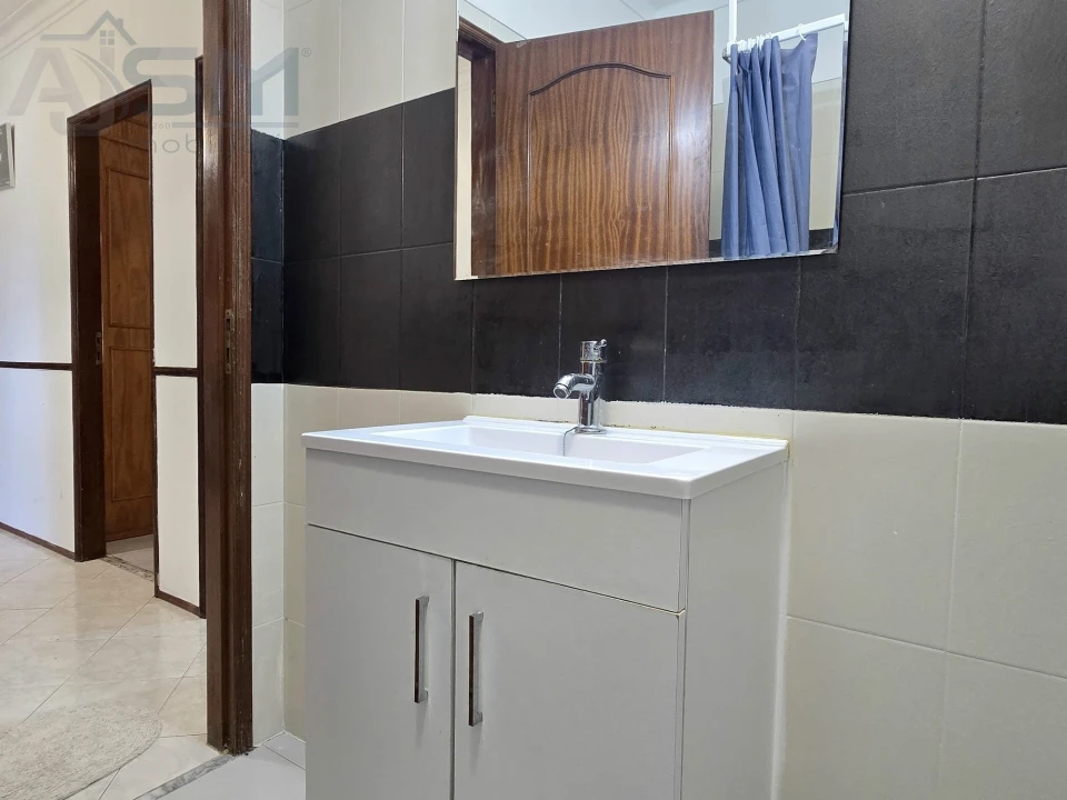Apartamento T2 para Venda em Algueirão-Mem Martins Foto 7