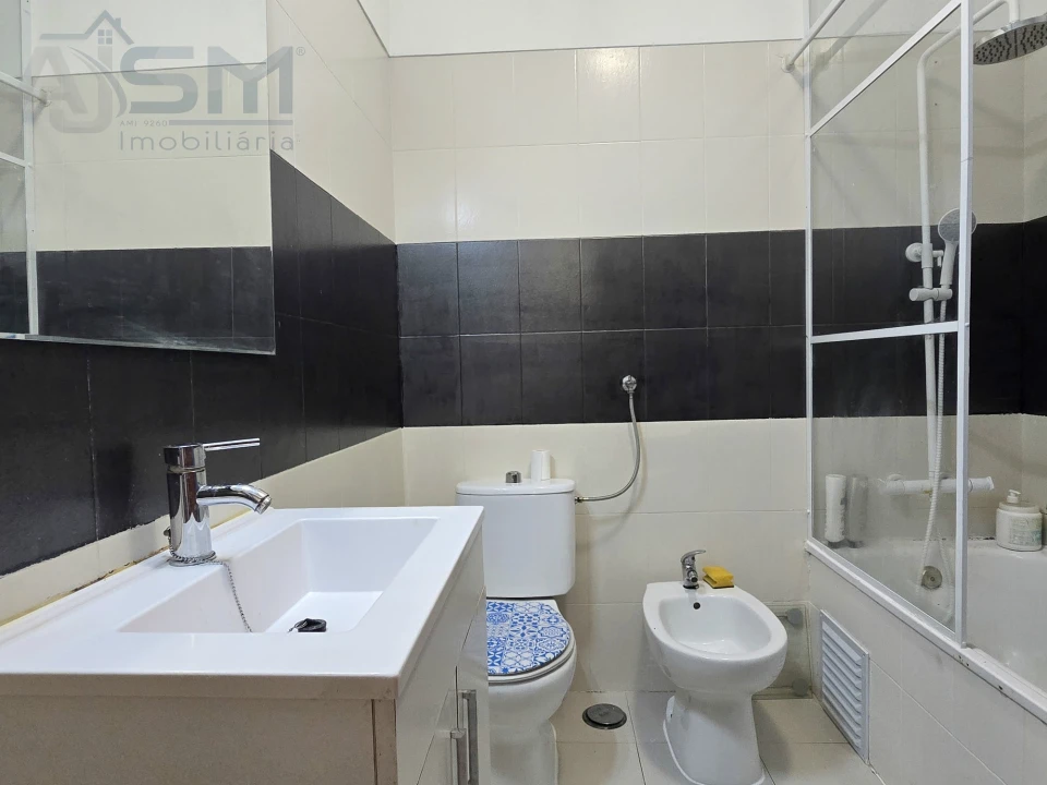 Apartamento T2 para Venda em Algueirão-Mem Martins Foto 6