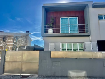 Moradia T3 para Venda em Mindelo