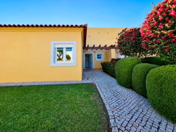Moradia T3 para Venda em Quarteira