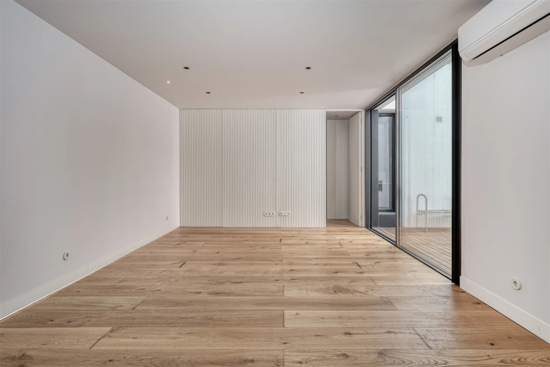 Apartamento T2 para Arrendamento em São Vicente Foto 1