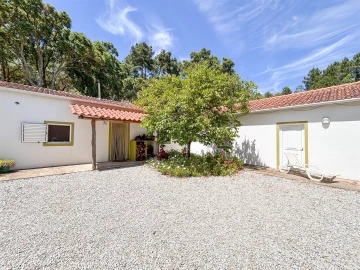 Quinta T4 para Venda em Vale de Prazeres e Mata da Rainha