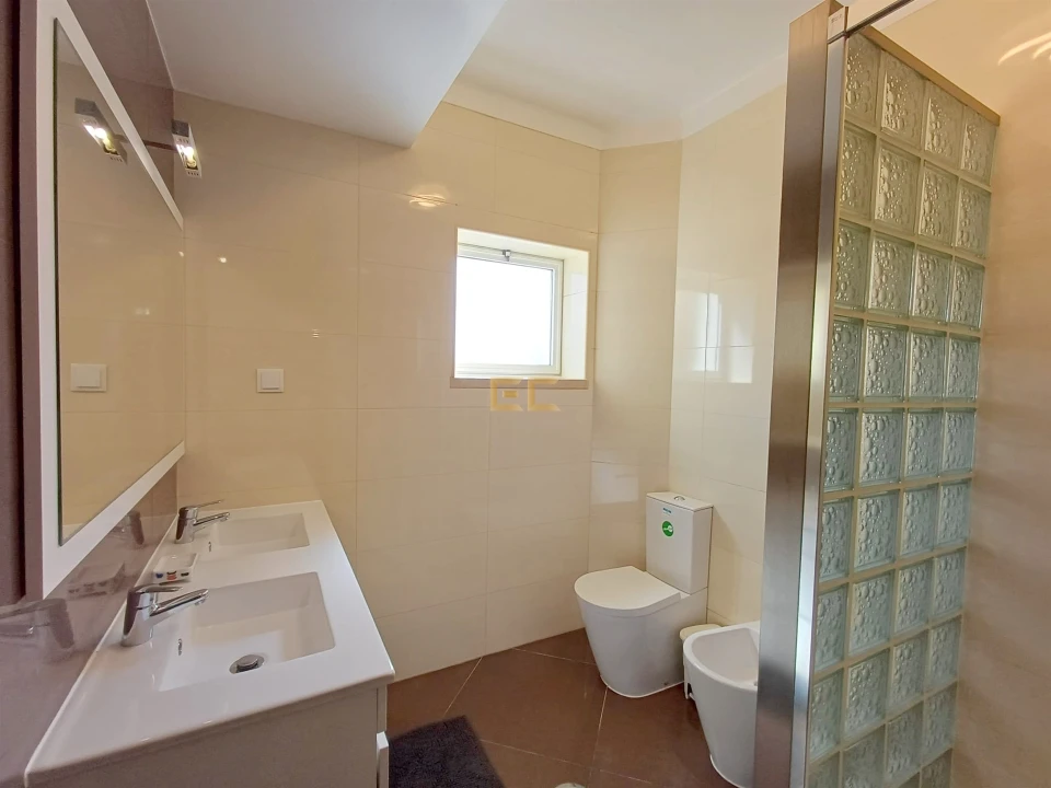 Apartamento T3 para Venda em Buarcos Foto 25