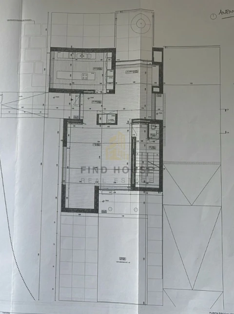 Moradia T4 para Venda em Carnaxide e Queijas