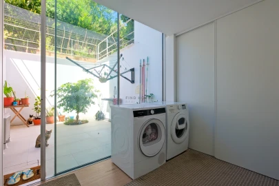 Moradia T4 para Venda em Carnaxide e Queijas