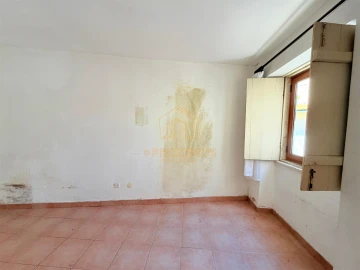 Moradia T1 para Venda em Tavarede