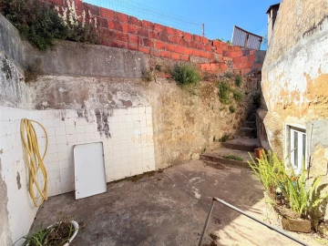 Moradia T1 para Venda em Tavarede