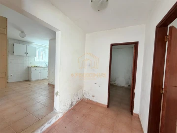 Moradia T1 para Venda em Tavarede