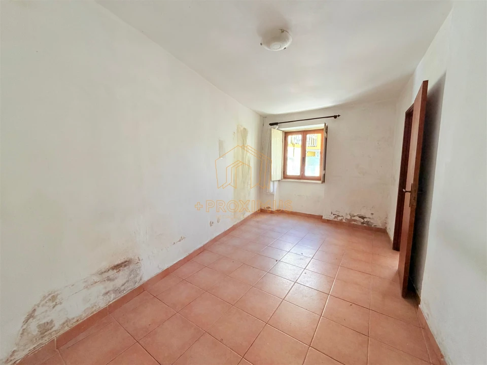 Moradia T1 para Venda em Tavarede Foto 12