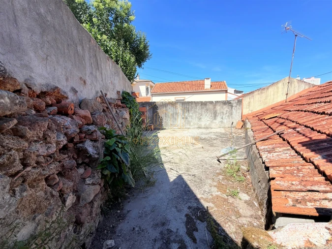 Moradia T1 para Venda em Tavarede Foto 18