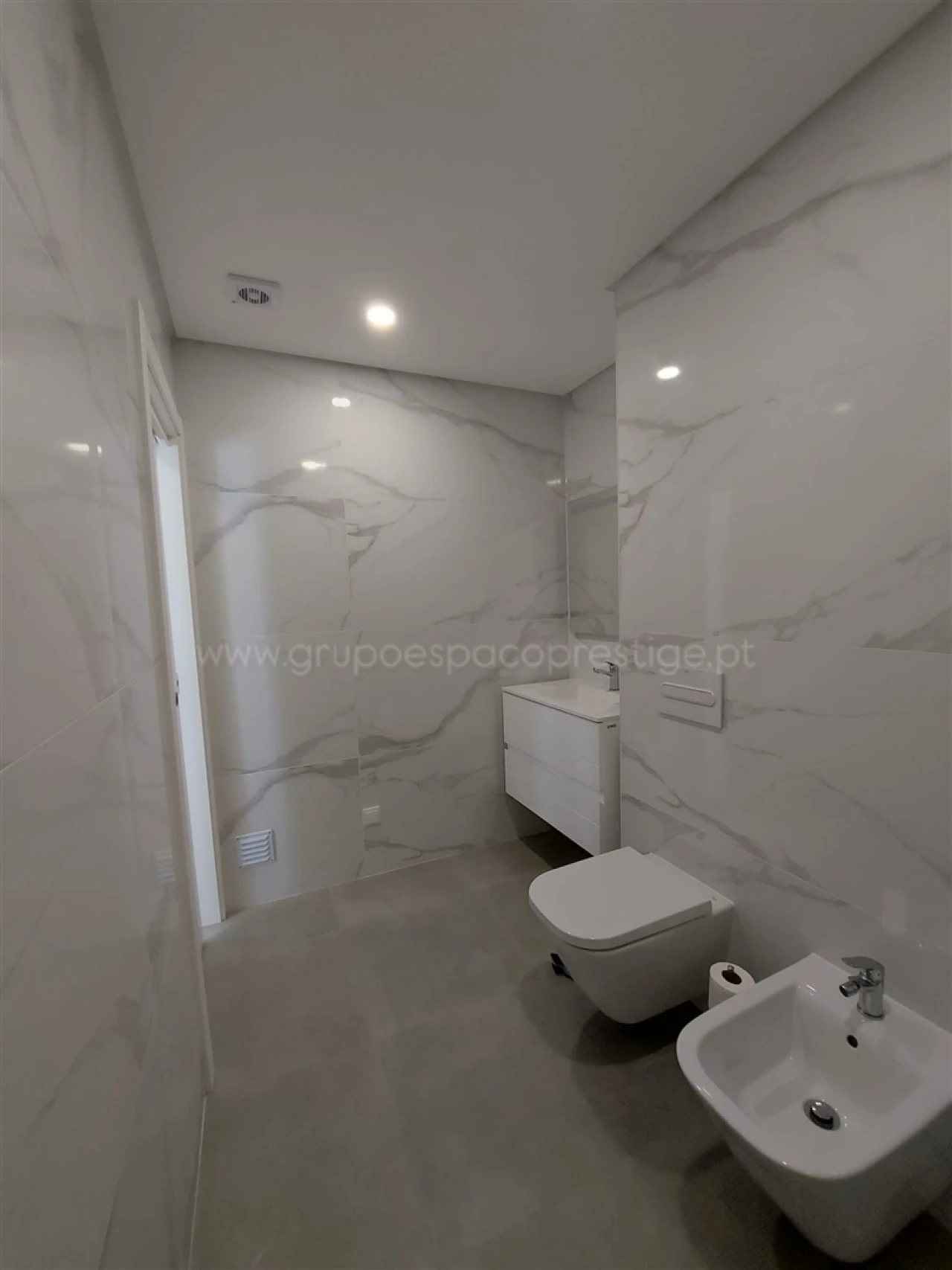 Apartamento T1 para Venda em Monte Gordo Foto 24